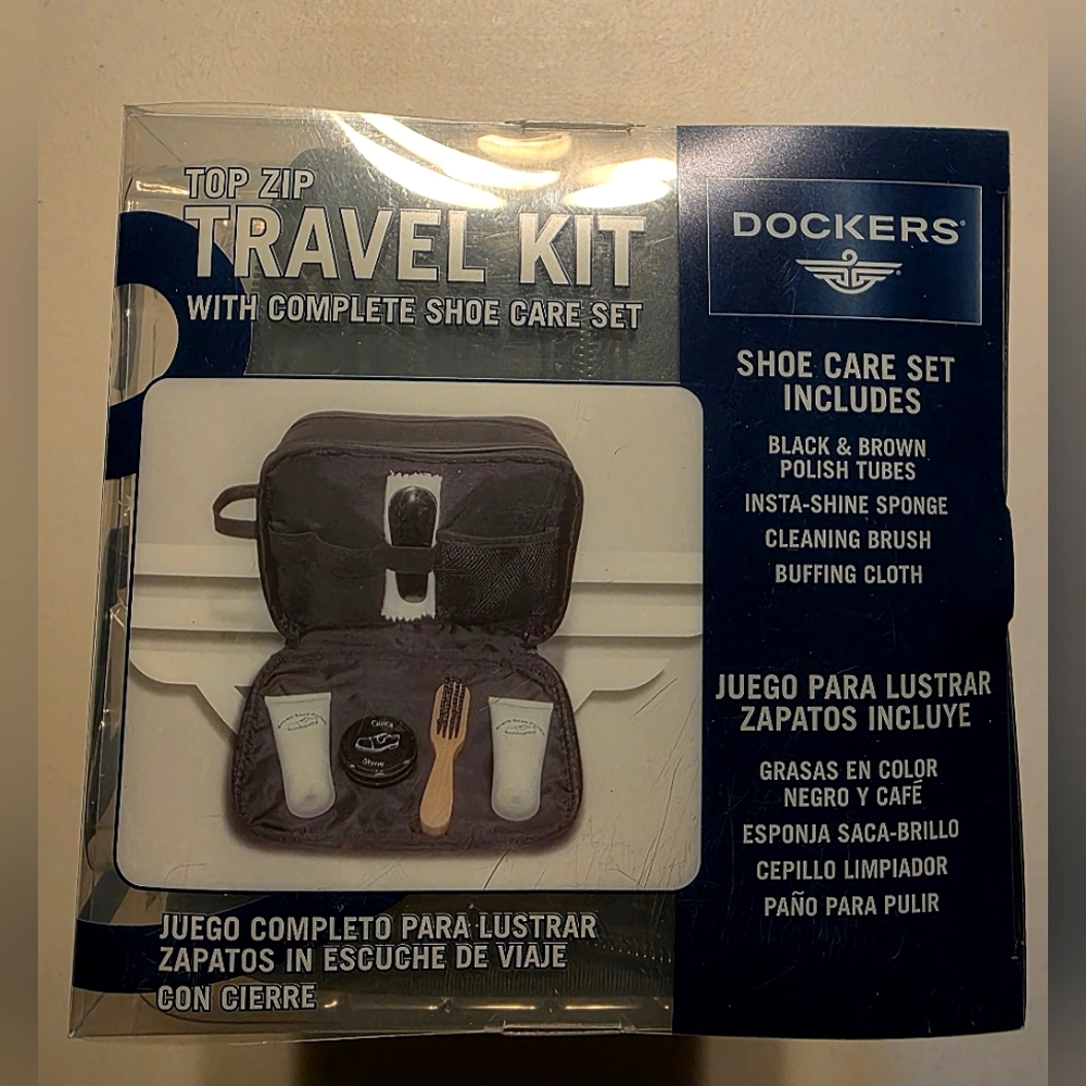 Dockers Top Zip Travel Kit With Complete Shoe Care Set in Original Packing, NIB